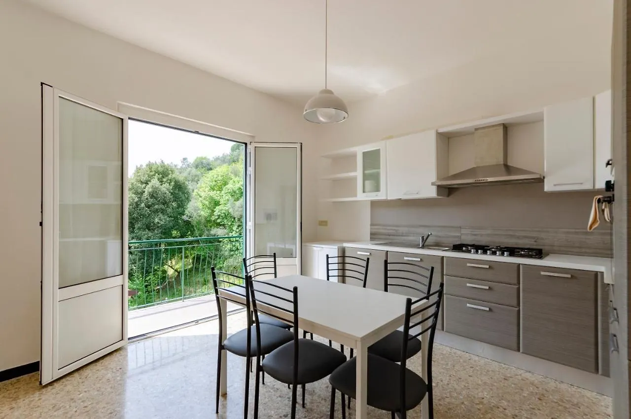 Joivy Family Flat With 3 Balconies, 10 Min To Beach Moneglia Itália