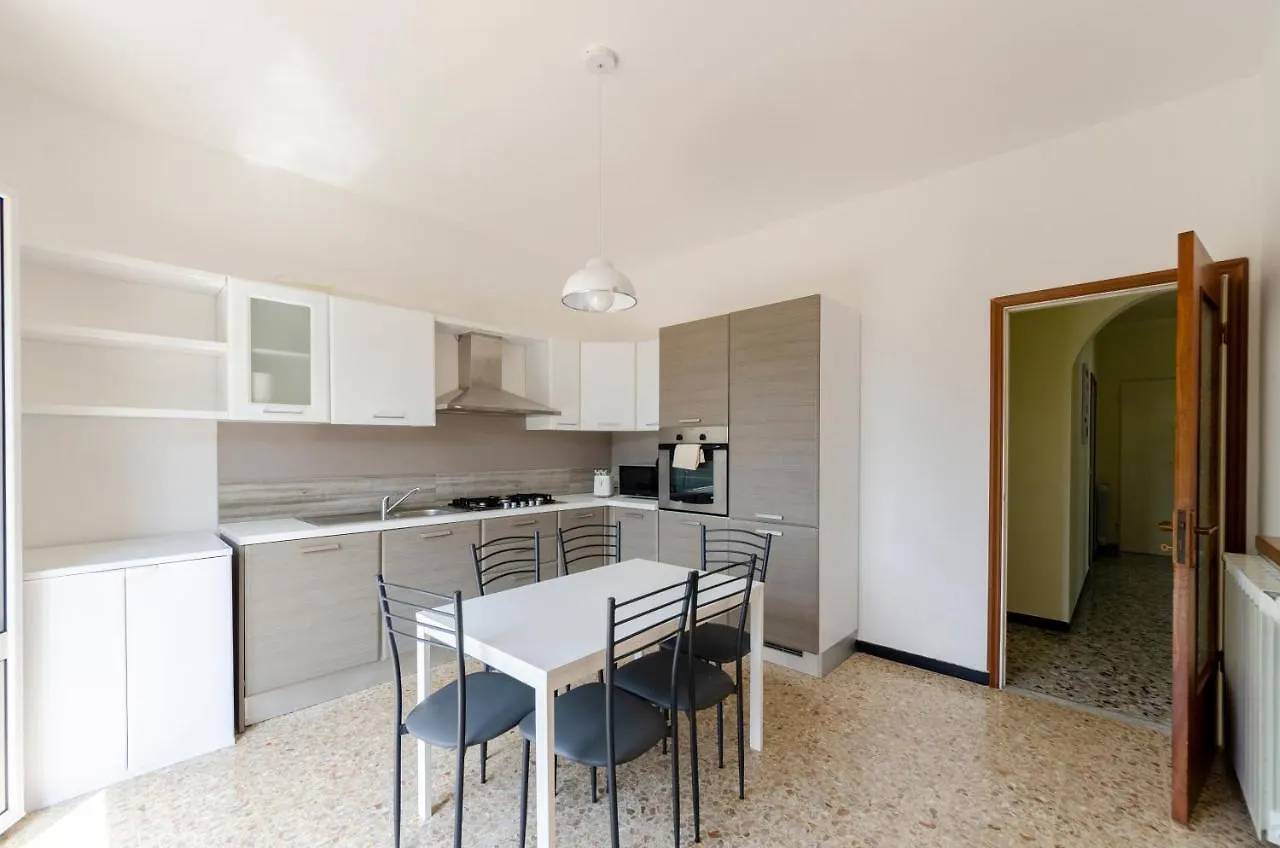 Joivy Family Flat With 3 Balconies, 10 Min To Beach Moneglia Apartamento