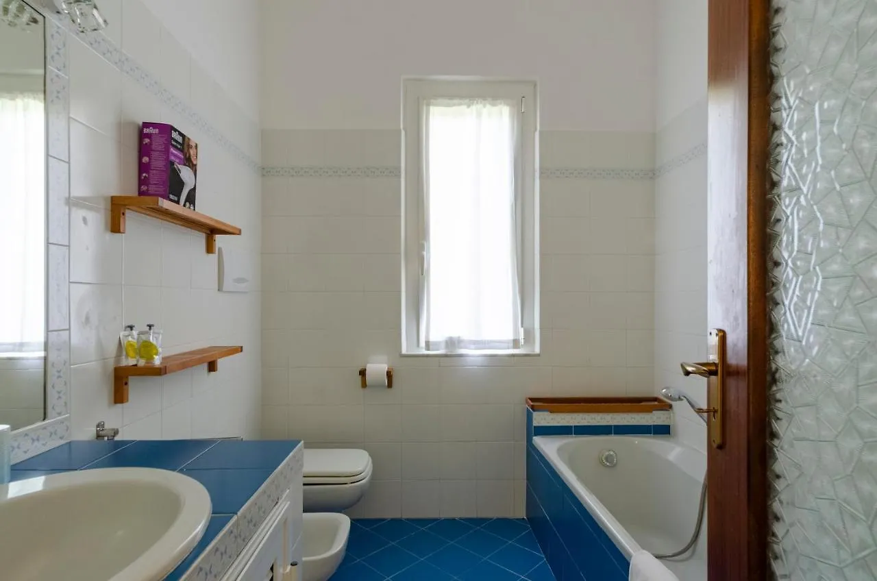 Apartamento Joivy Family Flat With 3 Balconies, 10 Min To Beach Moneglia