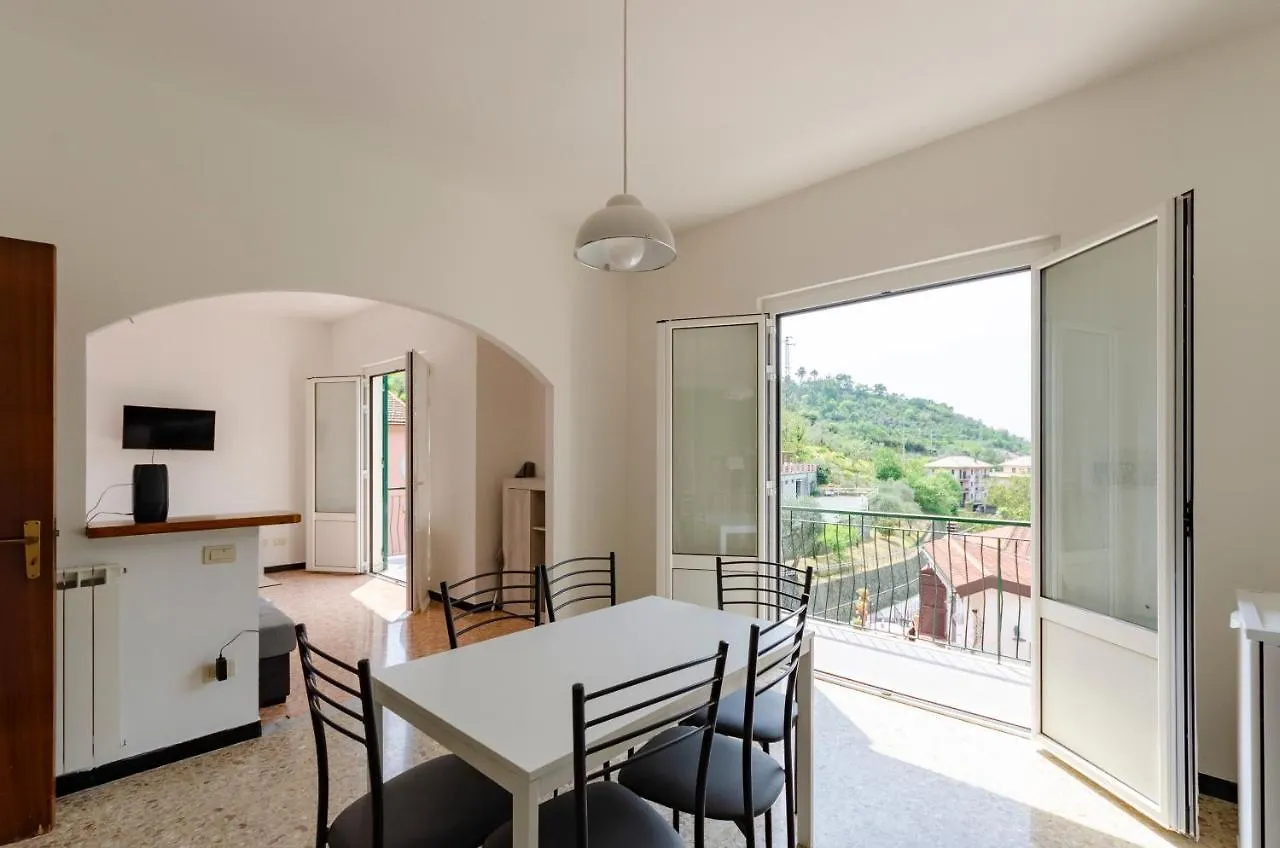 Joivy Family Flat With 3 Balconies, 10 Min To Beach Moneglia Apartamento